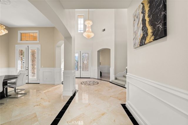 8226 Soft Winds, Corona, CA 92883