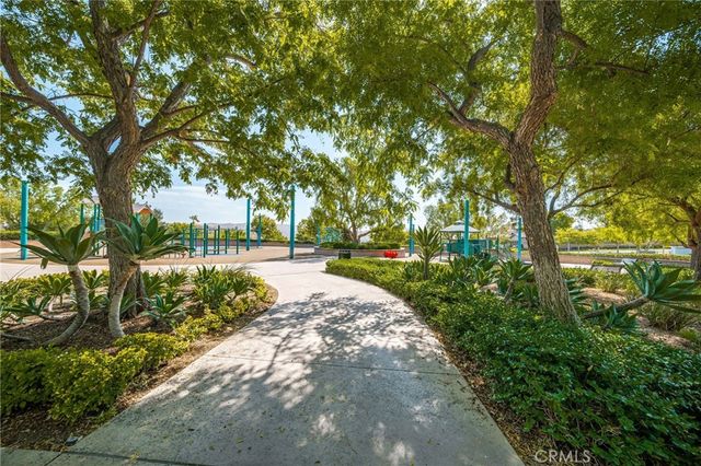 8226 Soft Winds, Corona, CA 92883