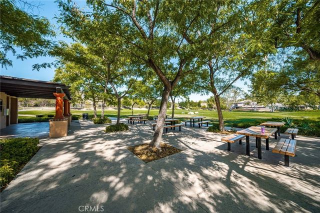 8226 Soft Winds, Corona, CA 92883