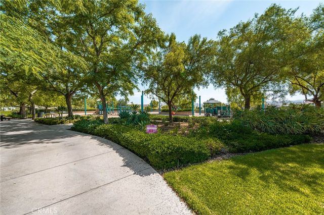 8226 Soft Winds, Corona, CA 92883