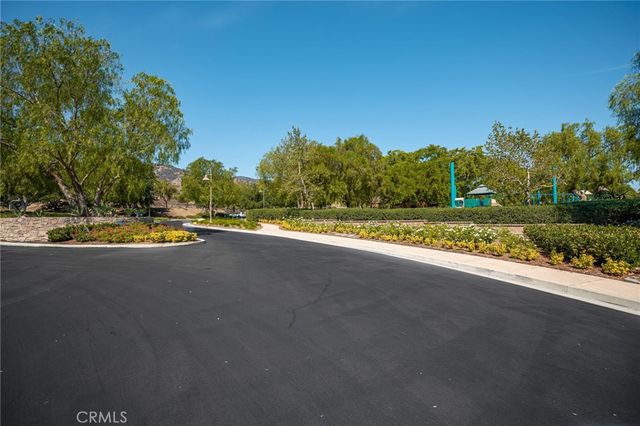 8226 Soft Winds, Corona, CA 92883