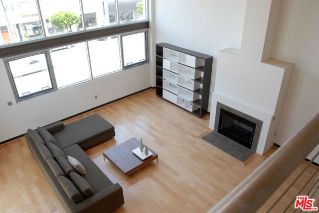 8312 Beverly Boulevard 204, Los Angeles, CA 90048