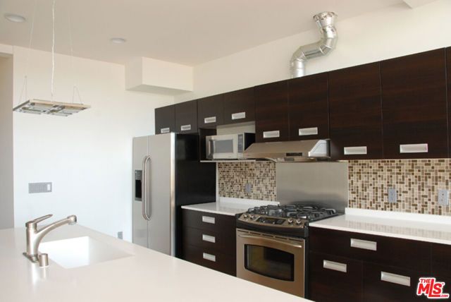 8312 Beverly Boulevard 204, Los Angeles, CA 90048