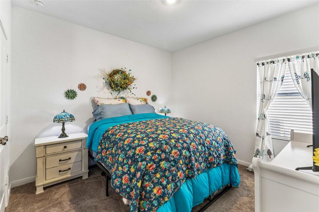 5801 Musquiz RDG, Seguin, TX 78155