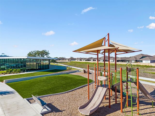 5801 Musquiz RDG, Seguin, TX 78155