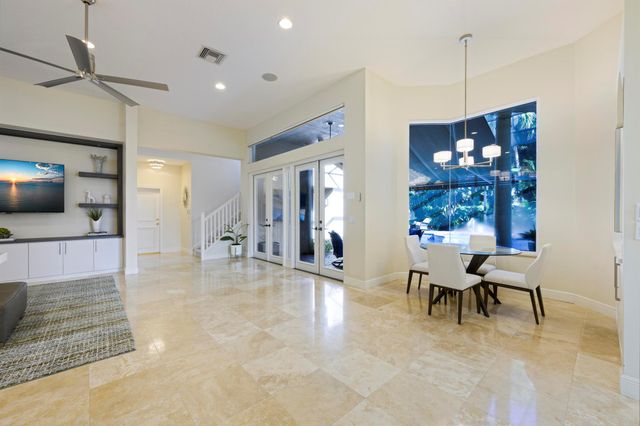 8431 Egret Lakes Lane, West Palm Beach, FL 33412