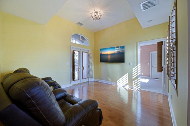 8431 Egret Lakes Lane, West Palm Beach, FL 33412