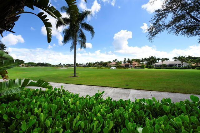 8431 Egret Lakes Lane, West Palm Beach, FL 33412