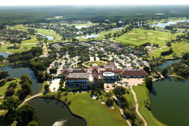 8431 Egret Lakes Lane, West Palm Beach, FL 33412