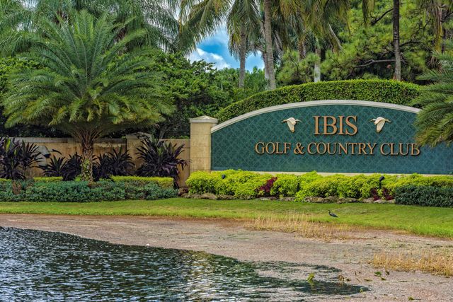 8431 Egret Lakes Lane, West Palm Beach, FL 33412