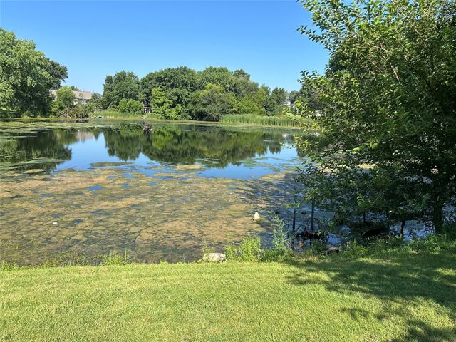 6806 NW 98th Street, Johnston, IA 50131