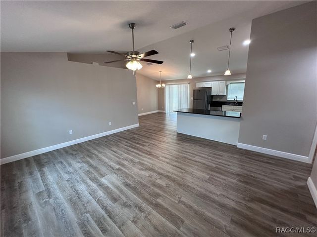 2854 W Edison Place, Citrus Springs, FL 34433