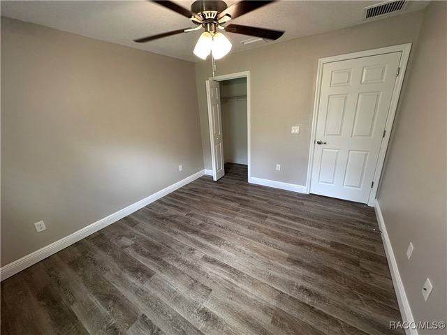 2854 W Edison Place, Citrus Springs, FL 34433