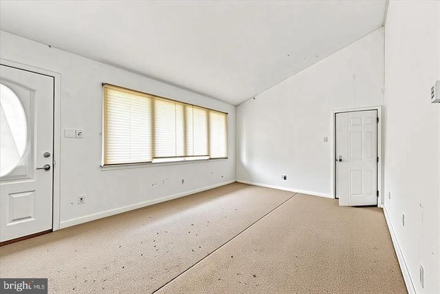 230 MARLBOROUGH AVE, Mount Ephraim, NJ 08059