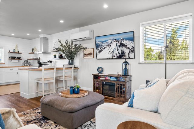 9568 SW Scout Camp Trail, Terrebonne, OR 97760