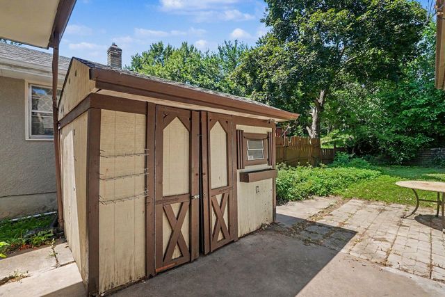 1527 Winchell Street, Saint Paul, MN 55106