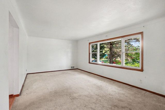 1527 Winchell Street, Saint Paul, MN 55106