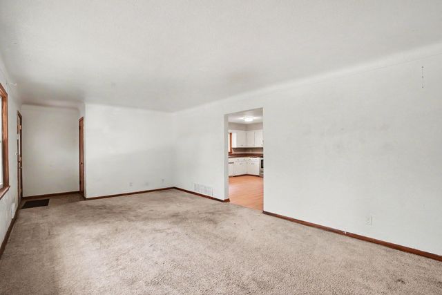 1527 Winchell Street, Saint Paul, MN 55106