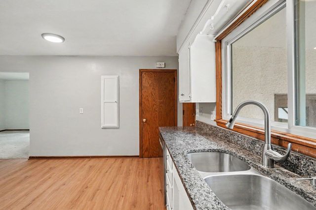 1527 Winchell Street, Saint Paul, MN 55106