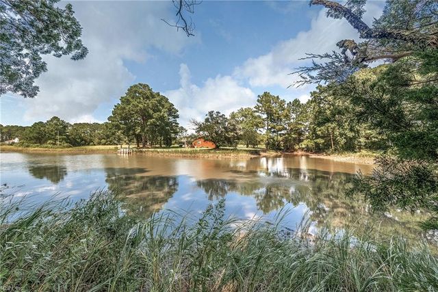 166 Windward WAY, Port Haywood, VA 23138