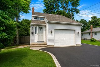 35 E 6th Street, Patchogue, NY 11772