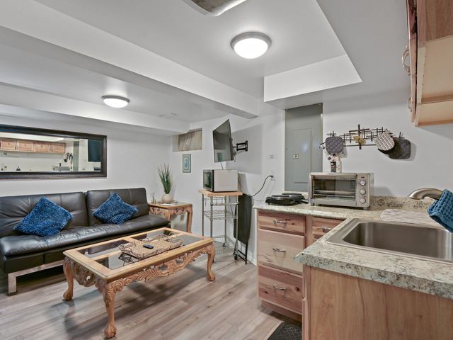 1114 N Elm St, Spokane, WA 99201