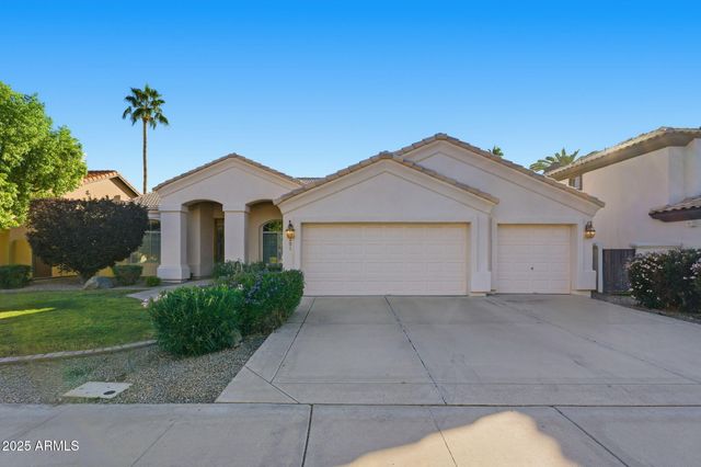 2011 E CLIPPER Lane, Gilbert, AZ 85234
