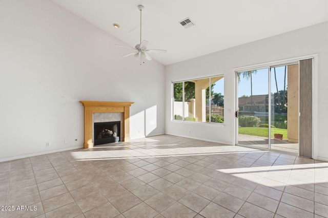 2011 E CLIPPER Lane, Gilbert, AZ 85234