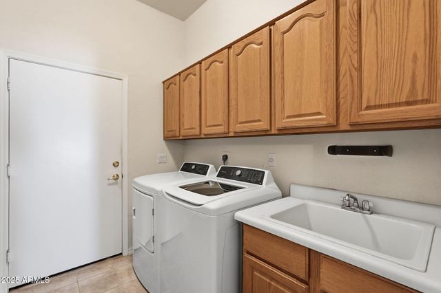 2011 E CLIPPER Lane, Gilbert, AZ 85234