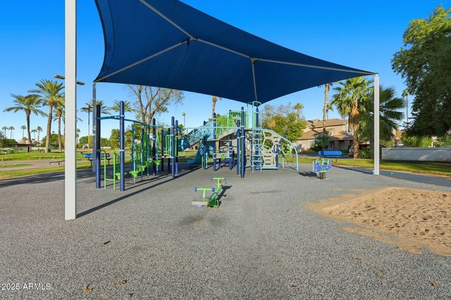 2011 E CLIPPER Lane, Gilbert, AZ 85234