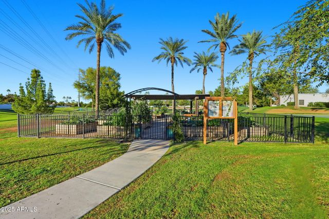 2011 E CLIPPER Lane, Gilbert, AZ 85234