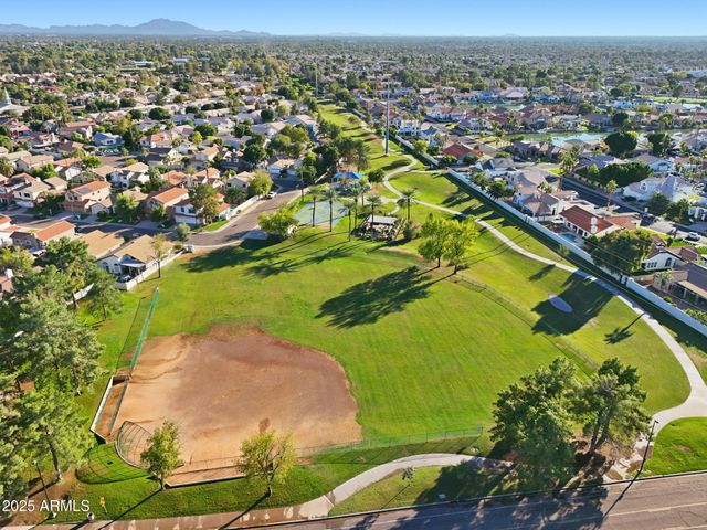 2011 E CLIPPER Lane, Gilbert, AZ 85234