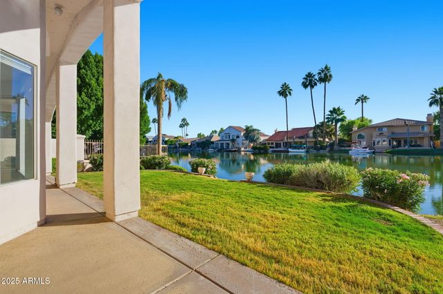 2011 E CLIPPER Lane, Gilbert, AZ 85234