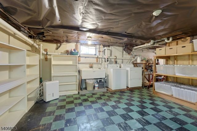 4 Highfield Ct, Wayne Twp., NJ 07470