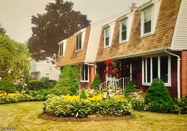 4 Highfield Ct, Wayne Twp., NJ 07470