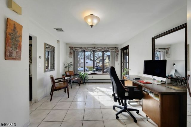 4 Highfield Ct, Wayne Twp., NJ 07470