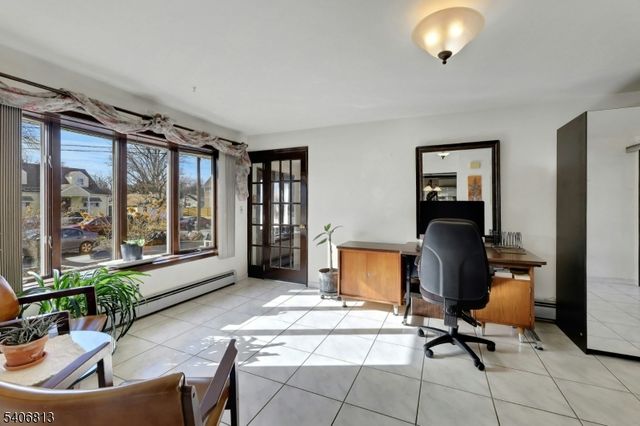 4 Highfield Ct, Wayne Twp., NJ 07470