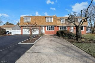 4 Highfield Ct, Wayne Twp., NJ 07470