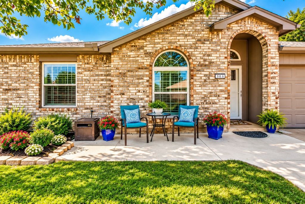 308 Candlestick Trail, Saginaw, TX 76179 — photo 2