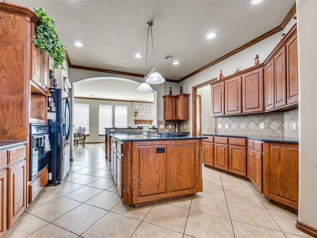 3832 Carrington Lane, Norman, OK 73072