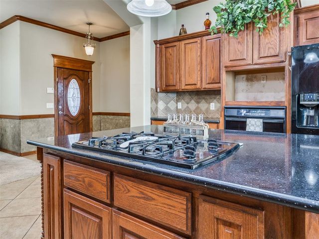 3832 Carrington Lane, Norman, OK 73072