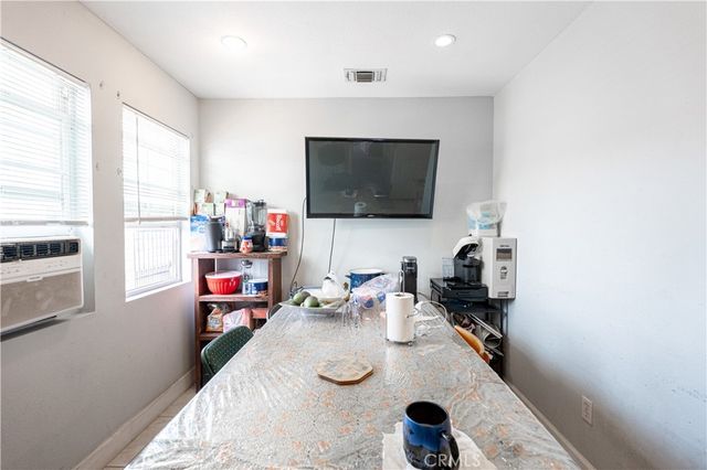 2630 Maceo, Los Angeles, CA 90065