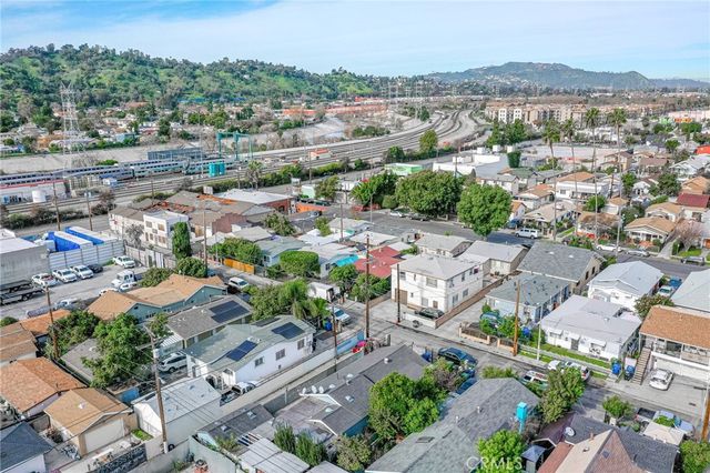 2630 Maceo, Los Angeles, CA 90065