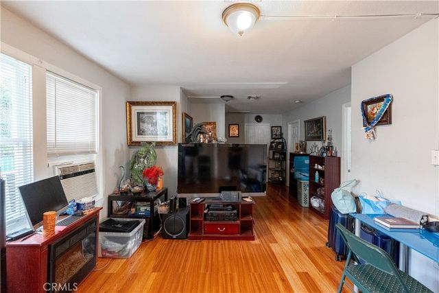 2630 Maceo, Los Angeles, CA 90065