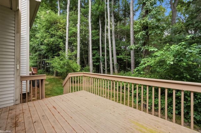 183 Four Seasons Road, Orion Twp, MI 48360