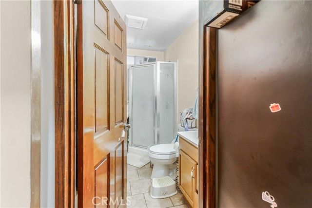 953 Hollins, Los Angeles, CA 90023