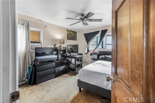 953 Hollins, Los Angeles, CA 90023