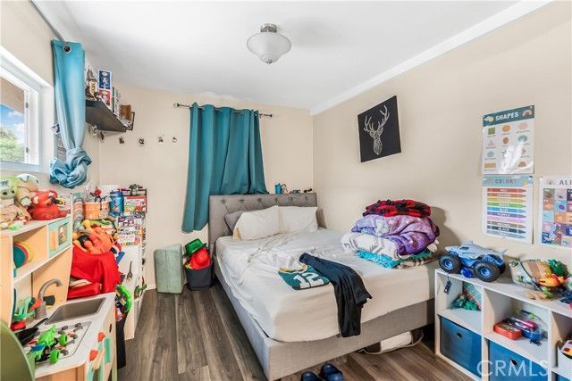 953 Hollins, Los Angeles, CA 90023