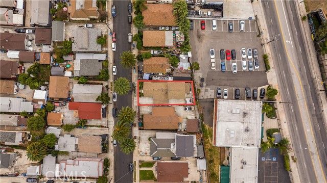 953 Hollins, Los Angeles, CA 90023