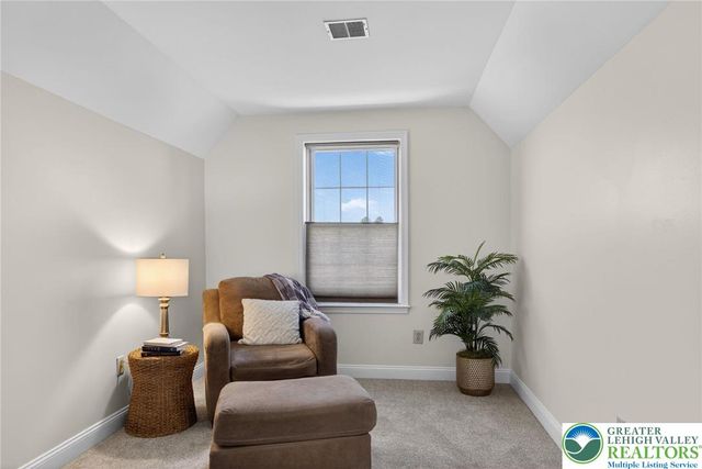 353 Farmington Road, Upper Macungie Twp, PA 18031